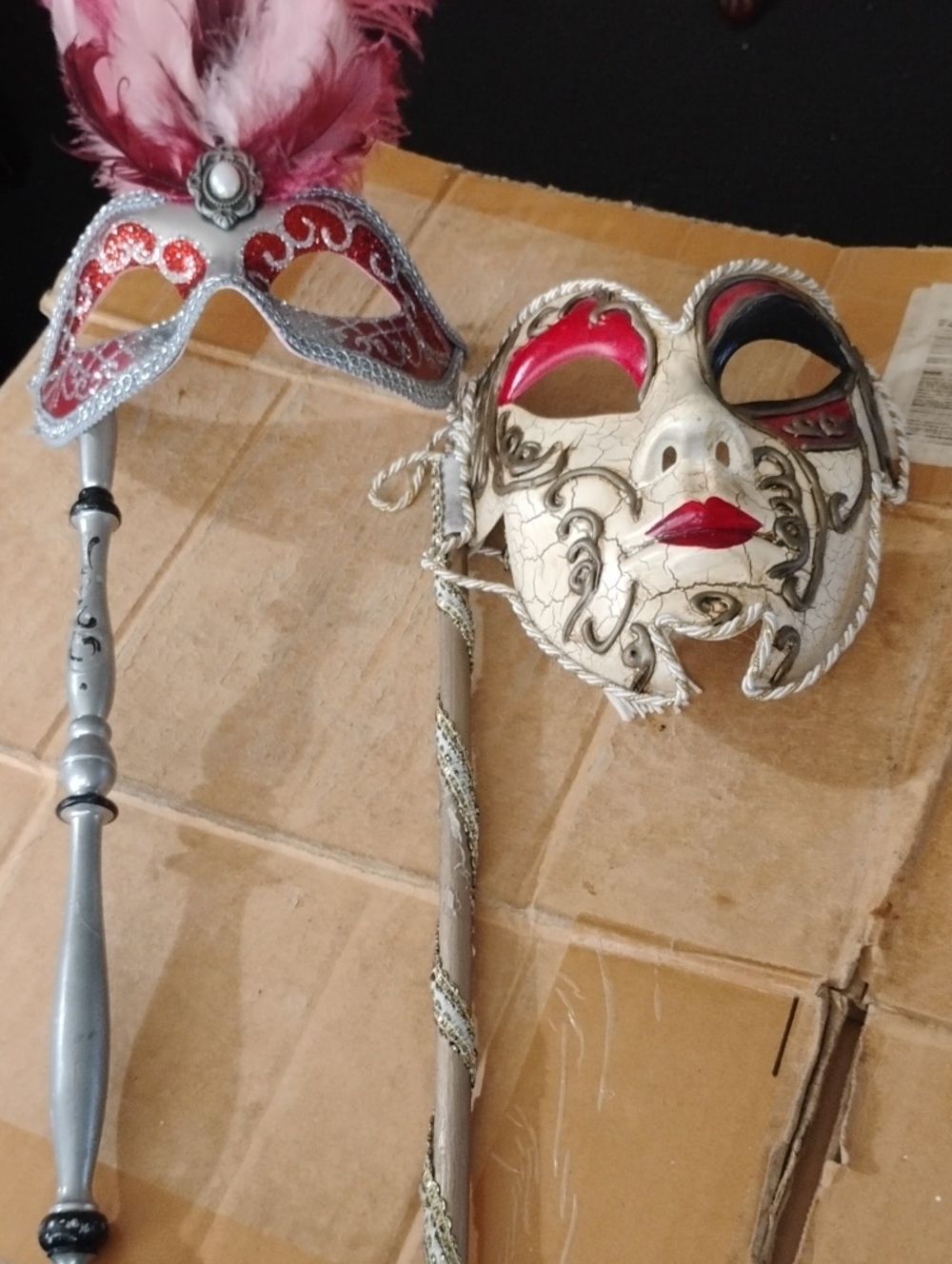 Venetian Style Pink and Cream Masquerade Mask Set - Women Accessories